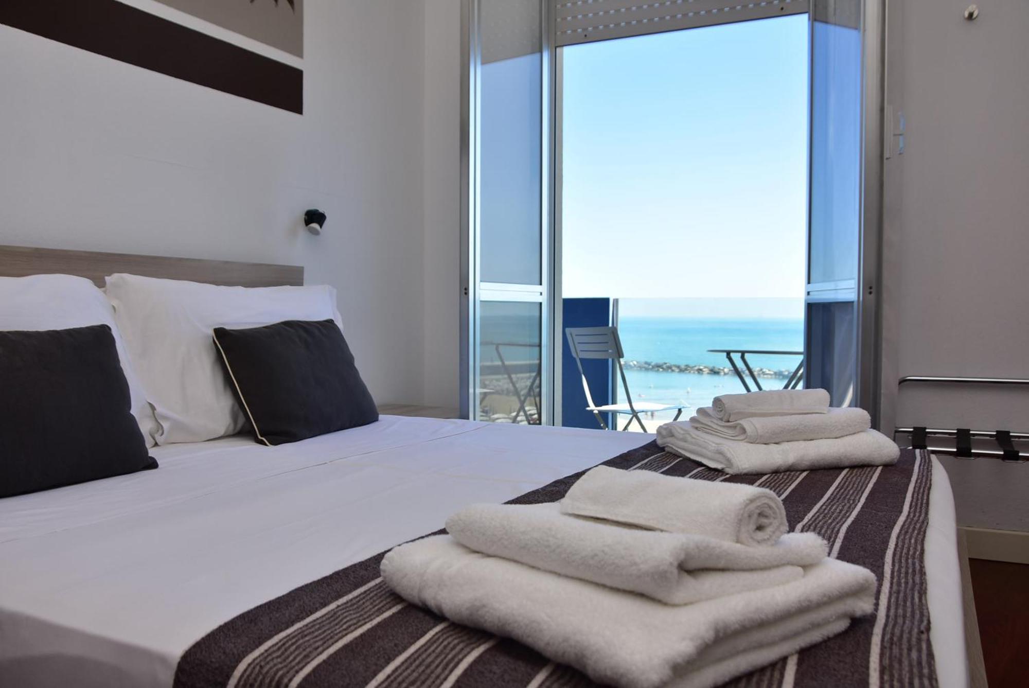 Hotel Al Nuovo Porto Bellaria-Igea Marina Exterior foto
